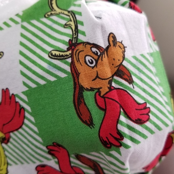 Grinch on Green Buffalo Plaid Cotton Facemask - Picture 4 of 4